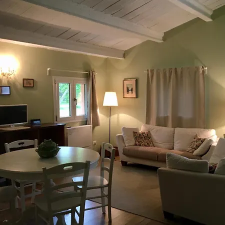 Corte San Giuliano ファームステイ *