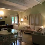 Corte San Giuliano ファームステイ *
