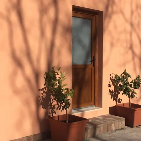 Κατάλυμα σε φάρμα Corte San Giuliano *